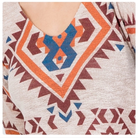 Aztec Print Long Sleeved Top 💖2 left! - Picture 5 of 6